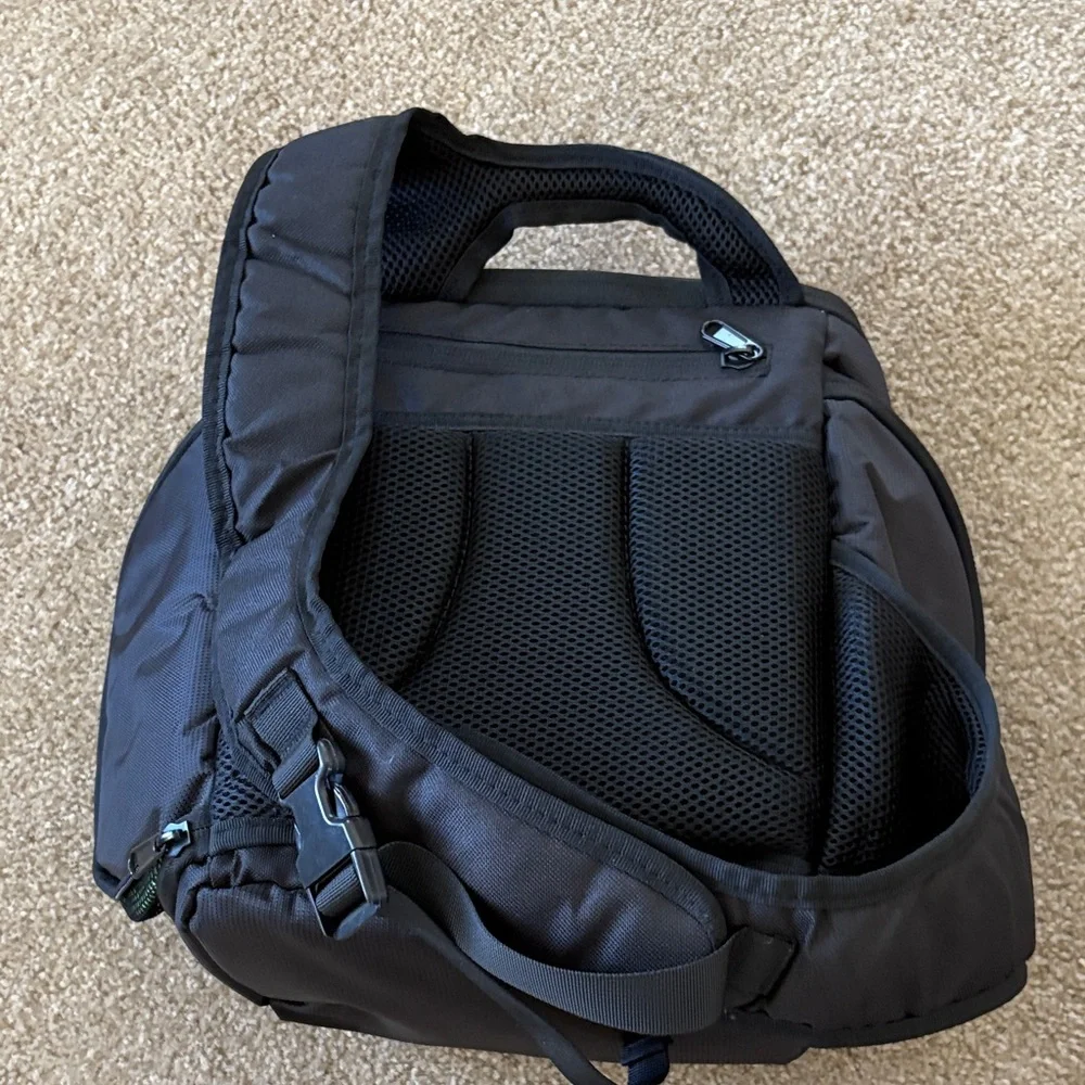 Compact Black Messenger Sling Bag with Green Accent